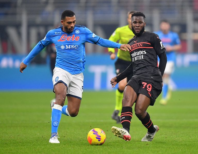 ميلان ضد نابولي في الدوري الإيطالي ميلان ضد نابولي في الدوري الإيطالي