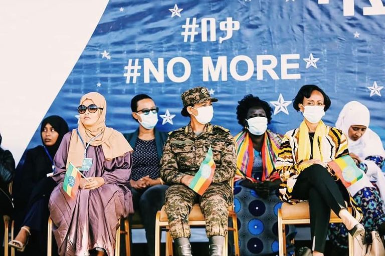 نساء أديس أبابا خلال الوقفة الاحتجاجية