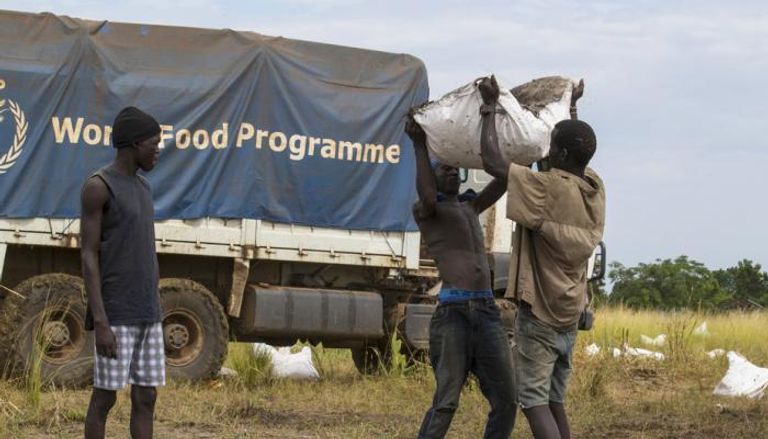 توزيع مساعدات إنسانية في جنوب السودان 