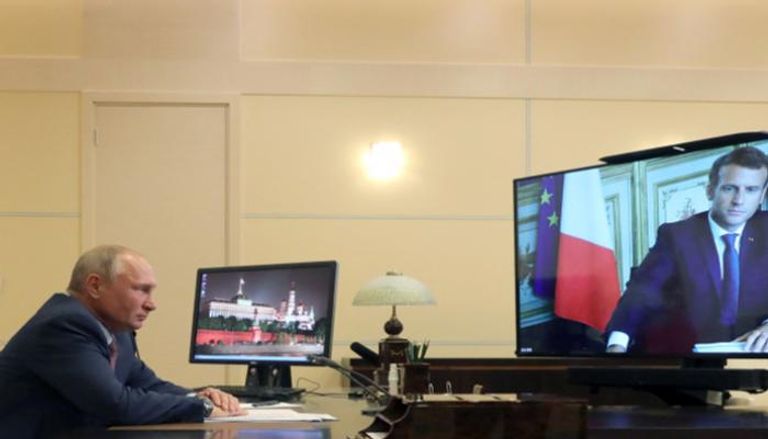 مباحثات سابقة عبر الفيديو بين بوتين وماكرون