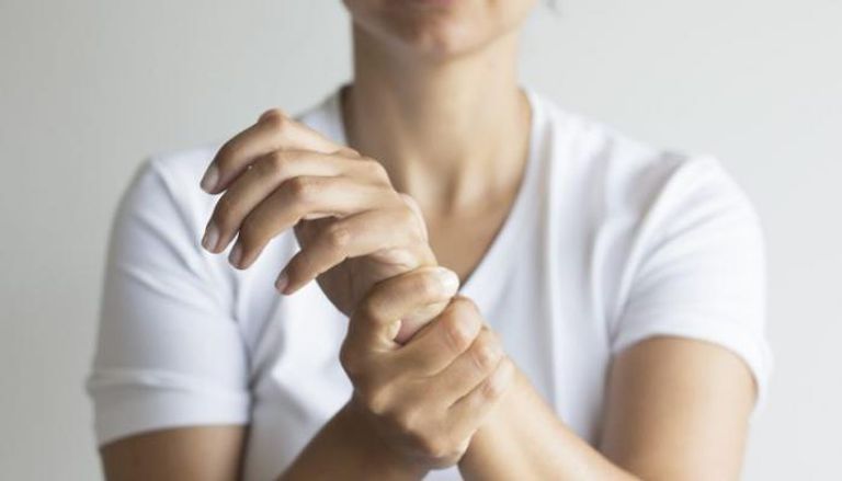 كبار السن هم الأكثر معاناة من هشاشة العظام- أرشيفية