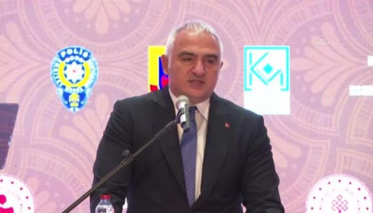 الوزير التركي خلال المؤتمر الصحفي