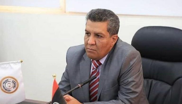 وزير التعليم الليبي موسى المقريف