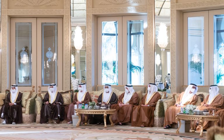 الشيخ حمدان بن زايد آل نهيان ورئيس أنجولا يشهدان توقيع عدد من مذكرات التفاهم