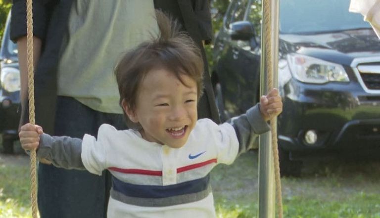 عائلة الطفل سيكينو ريوسوكي تحتفل بعيد ميلاده
