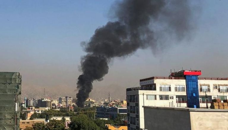 دخان متصاعد جراء انفجار سابق في كابول - أرشيفية
