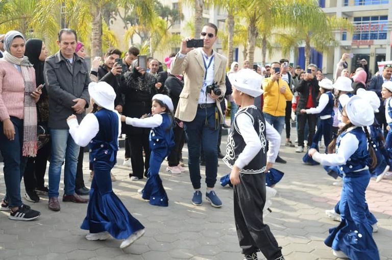 إزاحة الستار عن تمثال محمود ياسين