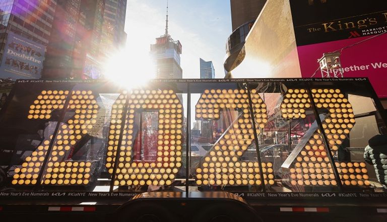 استعدادات احتفالات ليلة رأس السنة في تايمز سكوير- (رويترز)