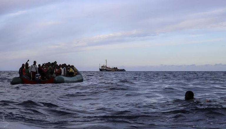 غرق قارب مهاجرين- أرشيفية