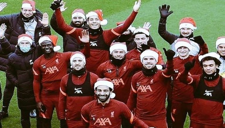 محمد صلاح ونجوم ليفربول يحتفلون بالكريسماس