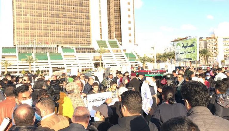 جانب من احتجاجات في بنغازي رفضا لتأجيل الانتخابات