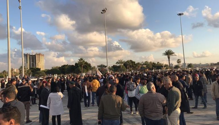 جانب من تظاهرات الليبيين الرافضة لتأجيل الانتخابات