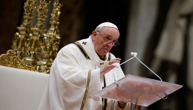 قداسة البابا فرنسيس في قداس عشية عيد الميلاد- (رويترز)