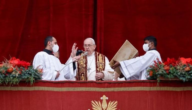 بابا الفاتيكان خلال رسالته بمناسبة عيد الميلاد- رويترز
