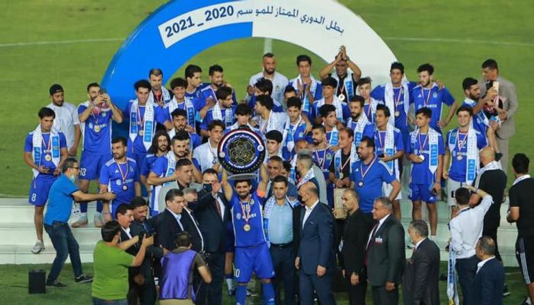 فريق القوة الجوية بطل الدوري العراقي منتخب العراق