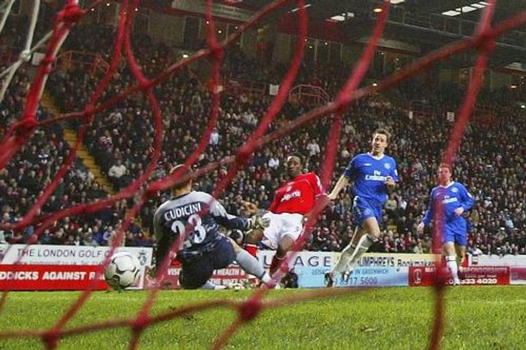 تشارلتون وتشيلسي تشيلسي ضد أستون فيلا - صورة أرشيفية