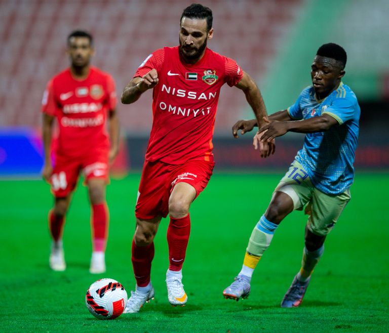 شباب الأهلي ضد الظفرة