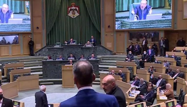 جلسة نقاش تعديلات الدستور في البرلمان الأردني