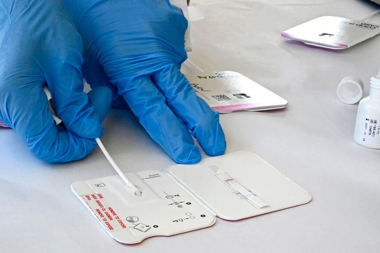 فترة حضانة أوميكرون أقصر من السلالات الأخرى