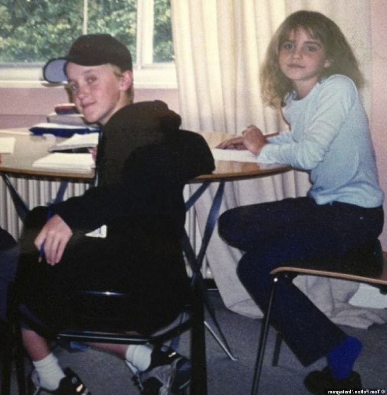 الممثل البريطاني توم فيلتون وإيما واتسون