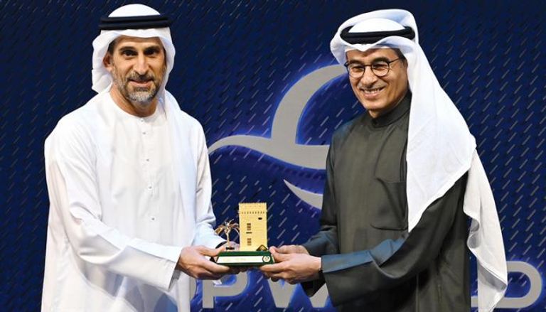 "إكسبو دبي" يبرز إنجازات الإماراتي الملهم محمد العبّار