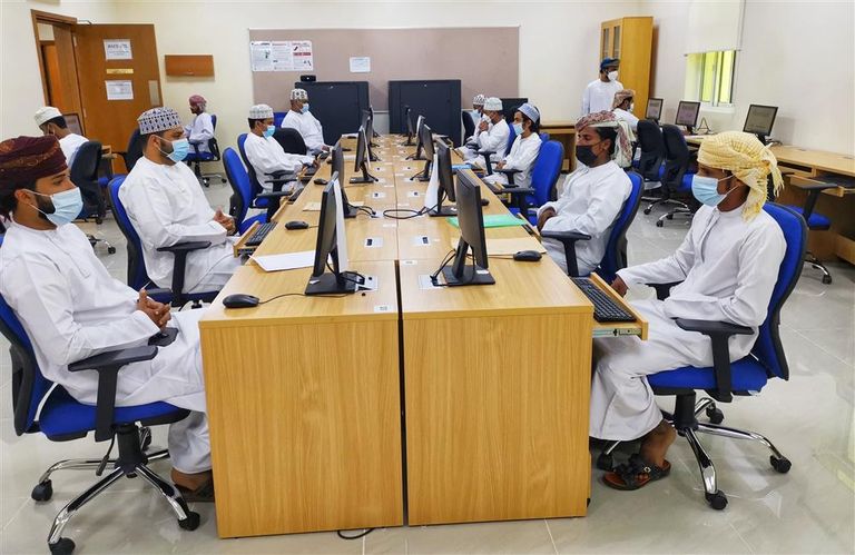 وظائف في عمان اقتصاد عمان في 2021