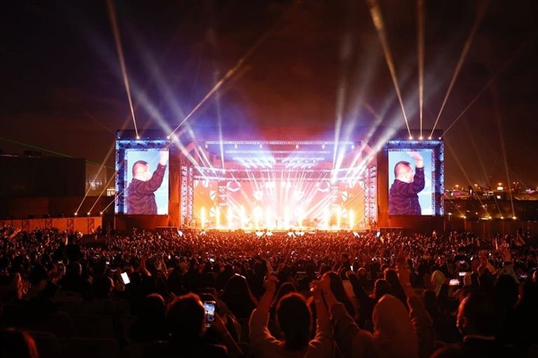 عمرو دياب في حفل الرياض