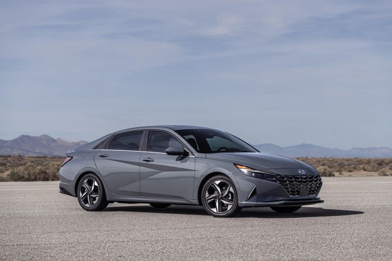 طراز Hyundai Elantra Hybrid طراز Hyundai Elantra Hybrid