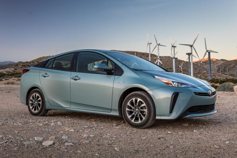 طراز Toyota Prius طراز Hyundai Elantra Hybrid