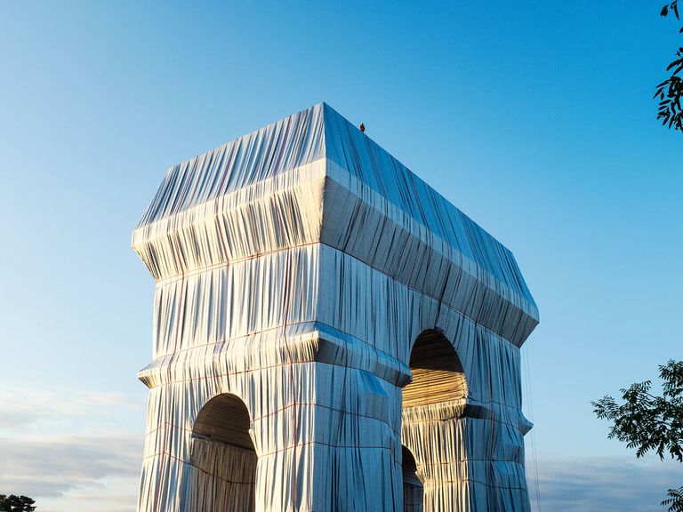 قوس النصر المغطى