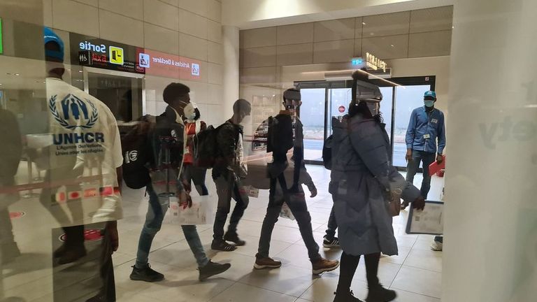 جانب من وصول طالبي اللجوءإلى نيامي