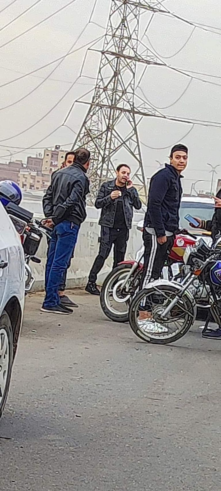 الفنان مصطفى قمر