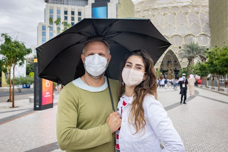 ماني كارنام وابنها كوشيك