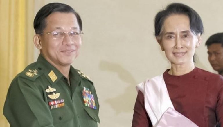 زعيمة ميانمار وقائد الجيش