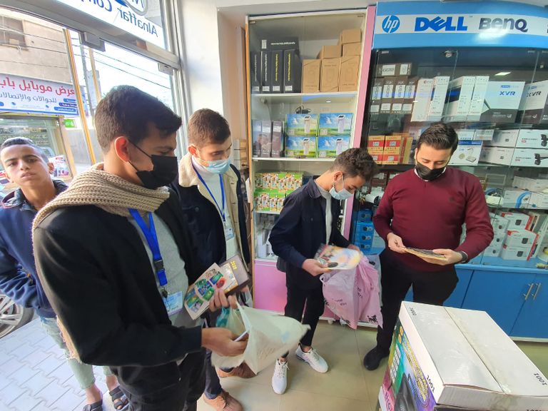 مبادرة لتوزيع كتب مجانا لتشجيع القراءة في غزة