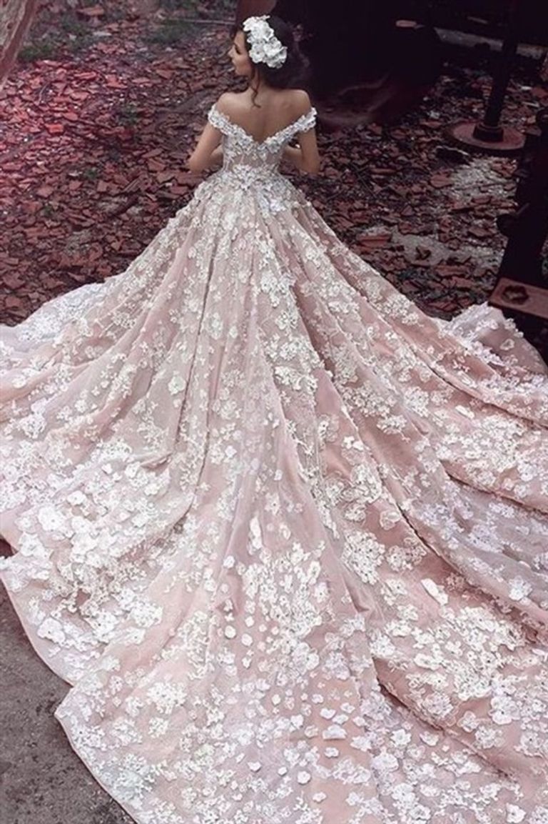 78-182636-most-beautiful-wedding-dresses-2021-13.jpeg