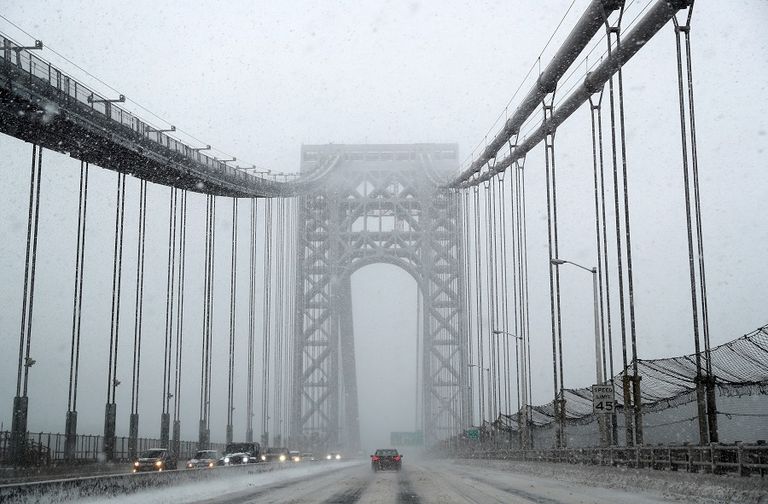 الثلوج تغطي كافة أرجاء البيت الأبيض في واشنطن