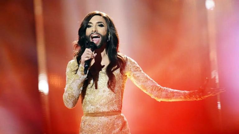المغنية الملتحية تفوز بمسابقة يوروفيجن في دورة سابقة