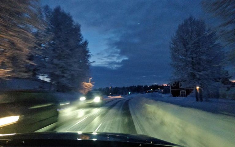 القيادة في حالة من الإرهاق أنظمة القيادة المساعدة للسائق