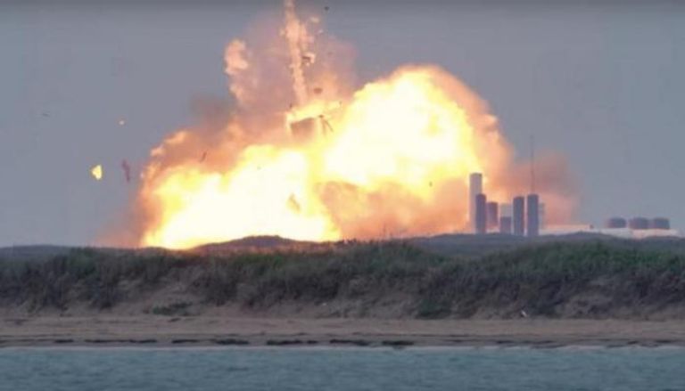 انفجار صاروخ تابع لشركة سبيس إكس