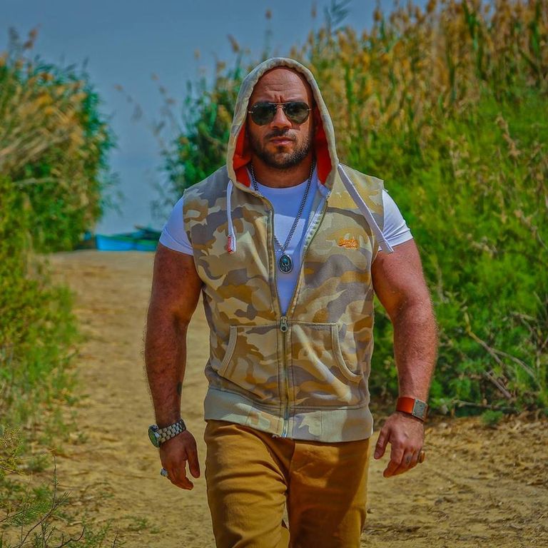 أحمد مكي الفنان أحمد مكي