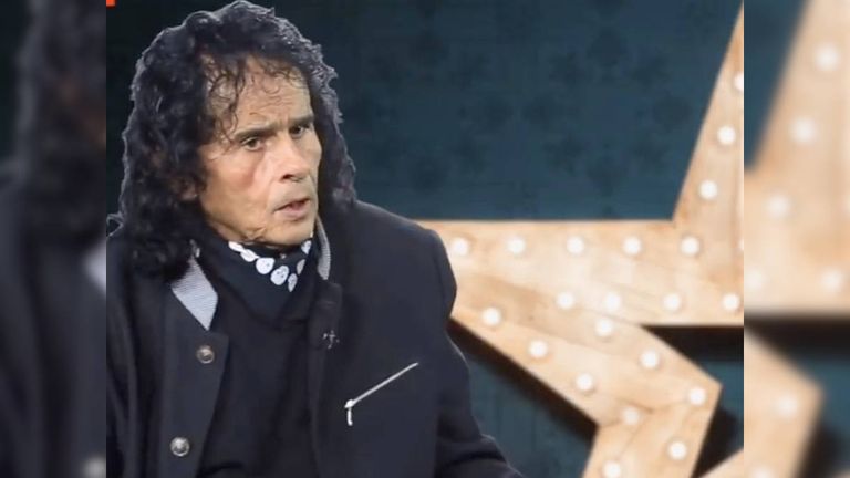 المطرب المصري علي حميدة