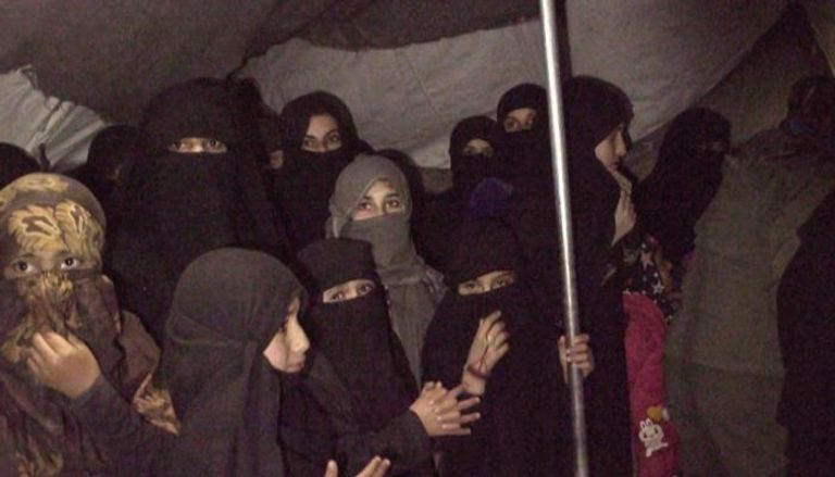 فتيات إيزيديات محتجزات لدى داعش- أرشيفية