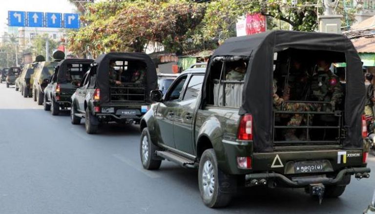 قوات الأمن تنتشر في شوارع ميانمار