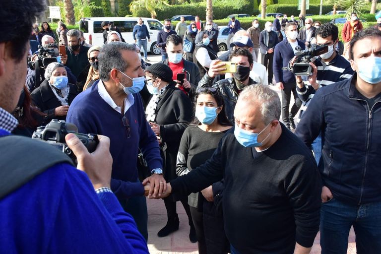 تشييع جثمان عزت العلايلي