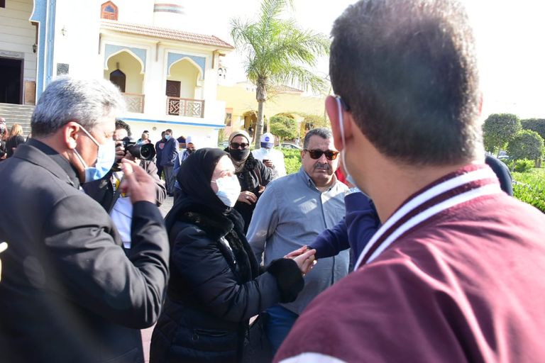 تشييع جثمان عزت العلايلي