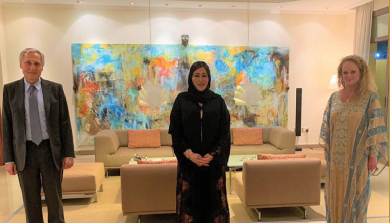 جانب من الاجتماع إحدى طائرات طيران الإمارات