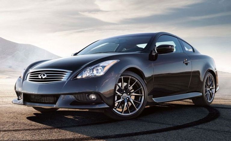 طراز Infiniti G37 Coupe طراز مرسيدس S600 W220