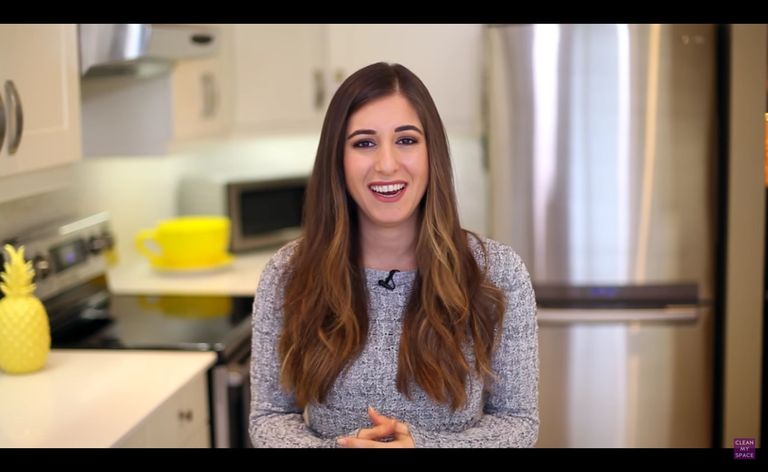 مؤثرات التنطيف.. أحدث صيحات الإنترنت في زمن الكورونا