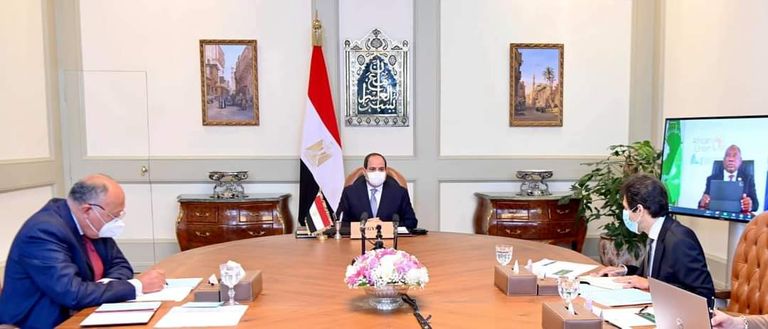 الرئيس المصري خلال مشاركته بالقمة الافريقية عبر الفيديو كونفرانس الرئيس المصري خلال مشاركته القمة الأفريقية عبر الفيدوكونفرانس